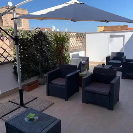 Rome Apartment With Terrace Autonomous מראה חיצוני תמונה
